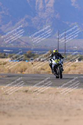 media/Dec-17-2023-CVMA (Sun) [[bf0c04832d]]/Race 2 Amateur Supersport Open/